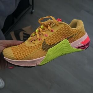 Nike Women's Sneakers in Yellow and Pink